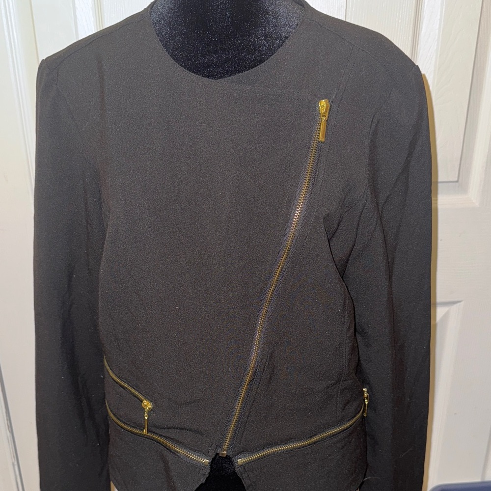 2B Bebe Black Asymmetrical Blazer - Picture 2 of 14